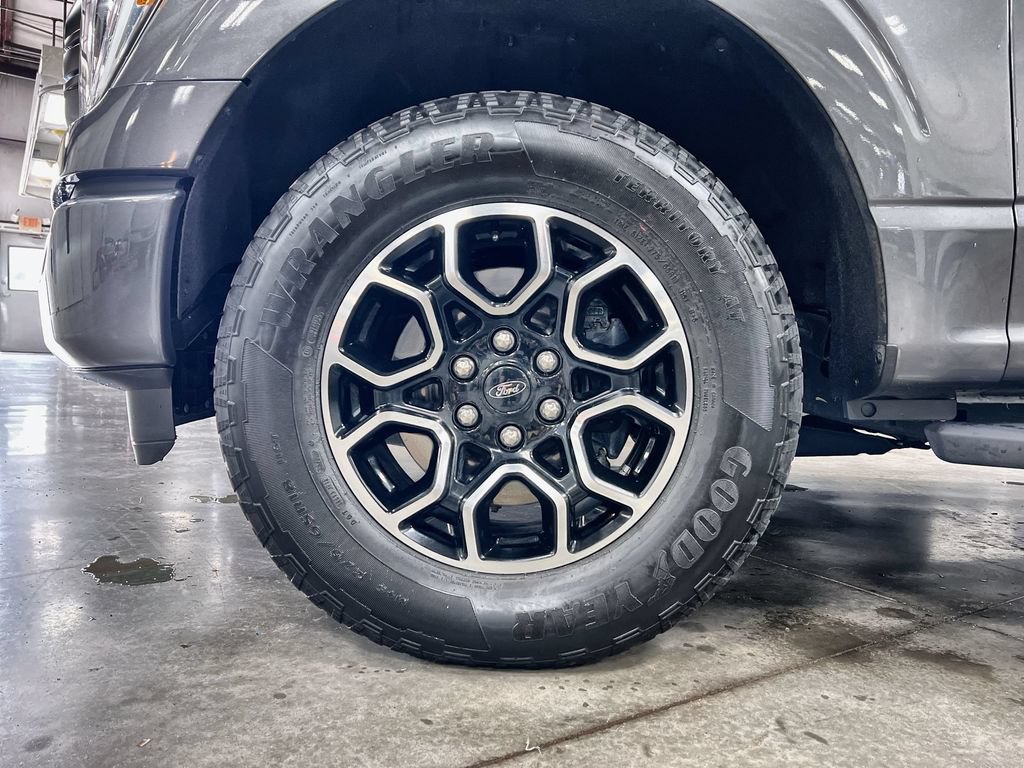 Used 2022 Ford F150 XLT w/ Equipment Group 302A High AWD/4WD image 11