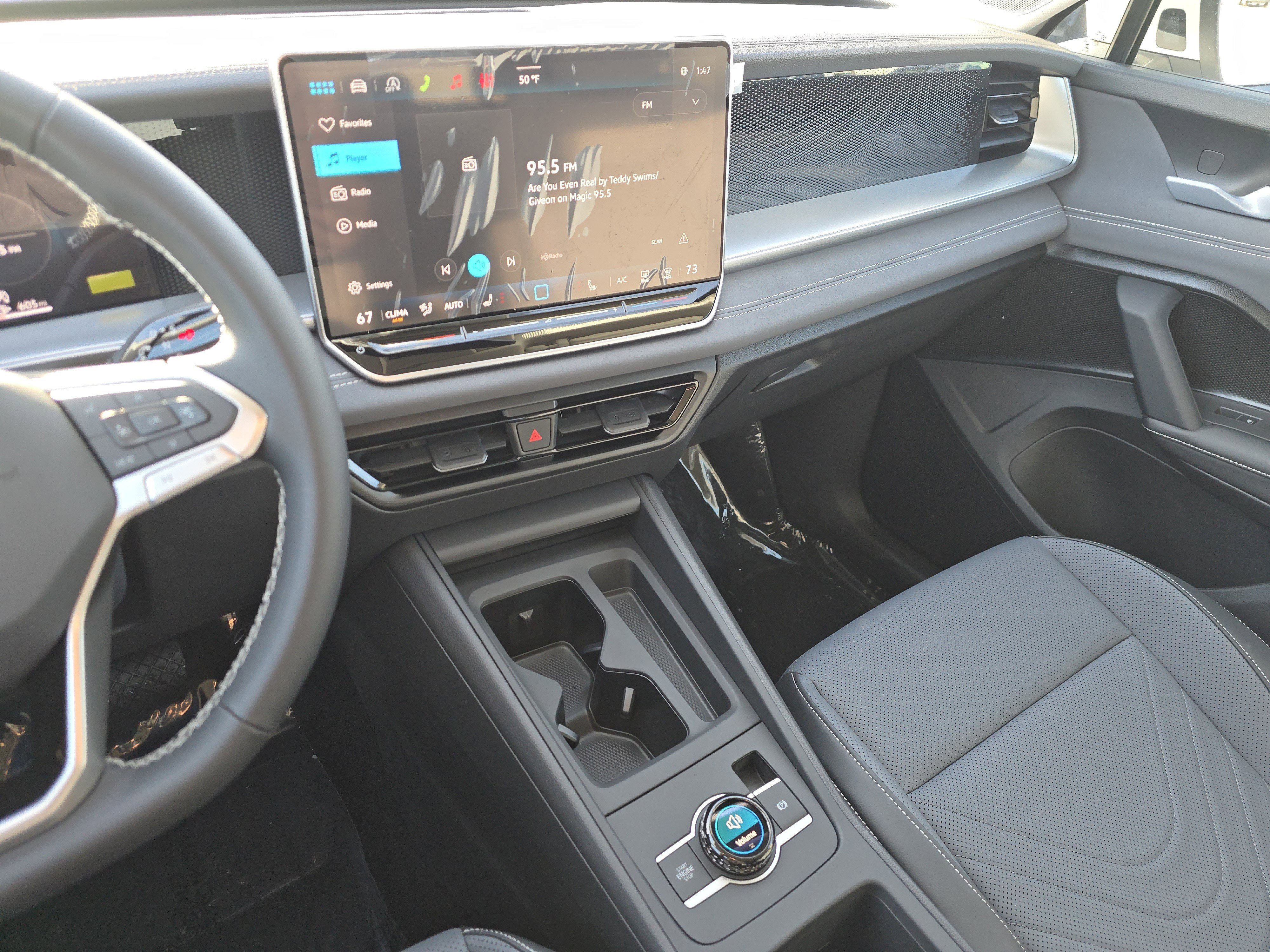 New 2026 Volkswagen Tiguan SE image 21