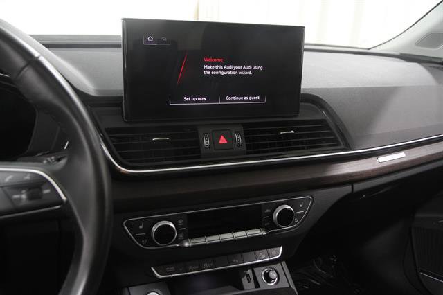 Used 2023 Audi Q5 2.0T Premium Plus w/ Premium Plus Package AWD/4WD image 9