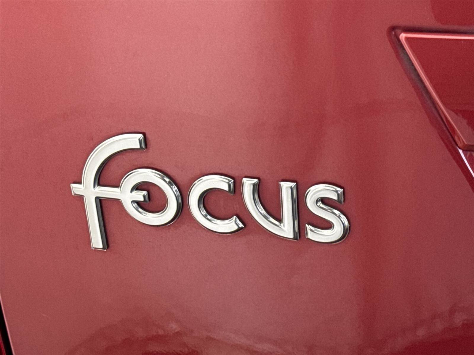 Used 2003 Ford Focus ZTW FWD image 19