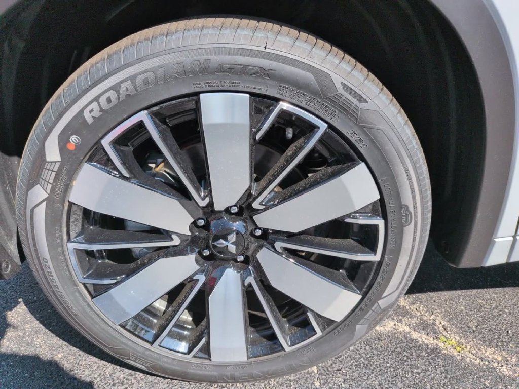 New 2026 Mitsubishi Outlander SEL AWD/4WD image 13