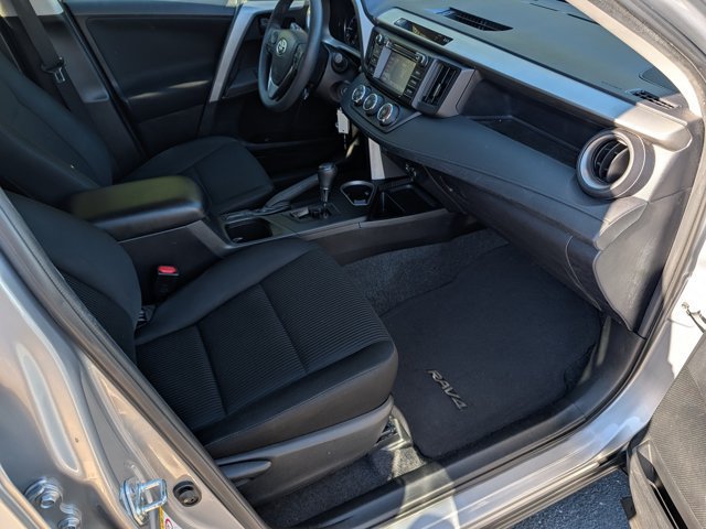 Used 2017 Toyota RAV4 LE FWD image 12
