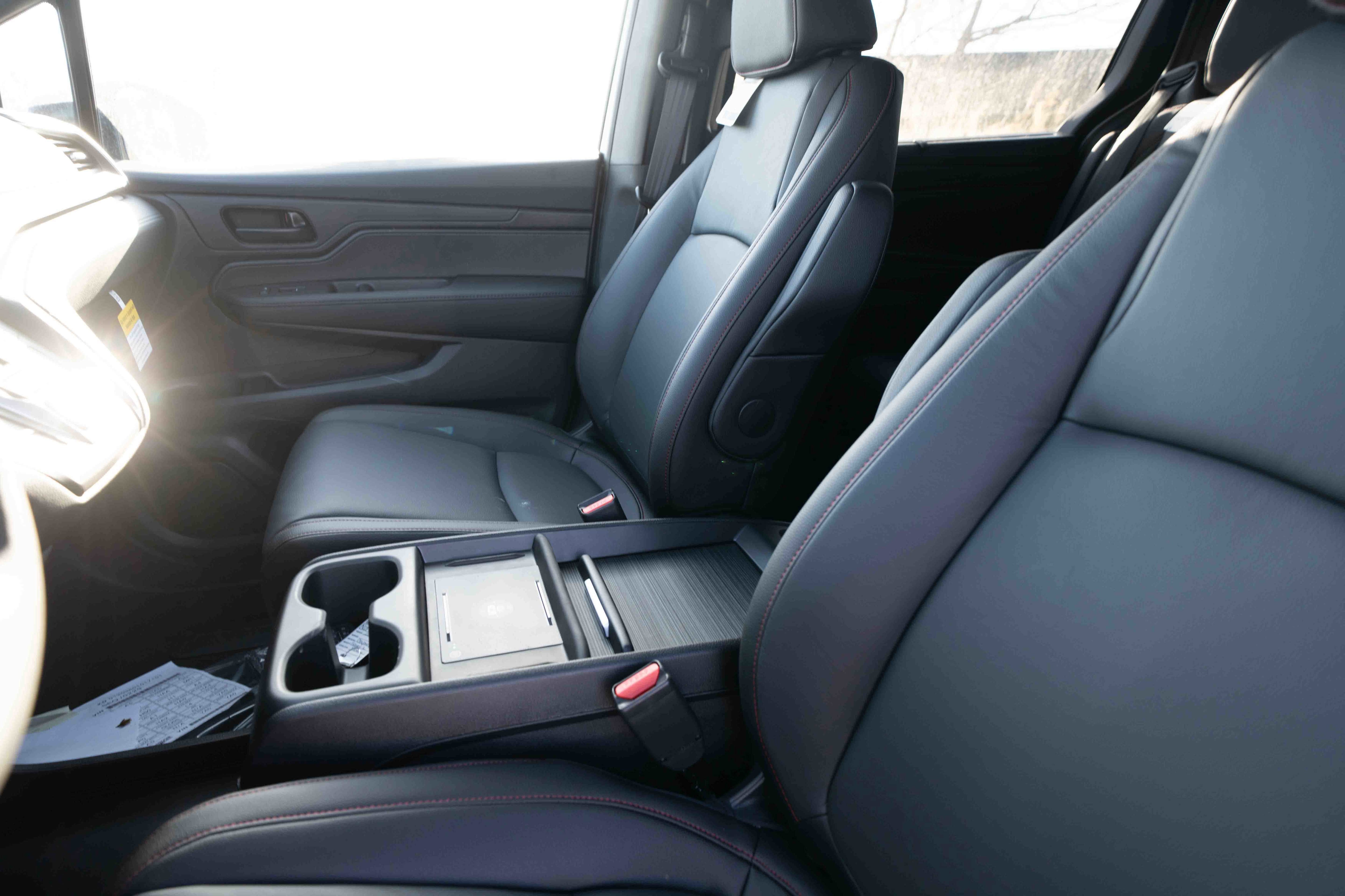 New 2026 Honda Odyssey Sport-L image 10