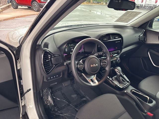 Used 2024 Kia Soul S image 14