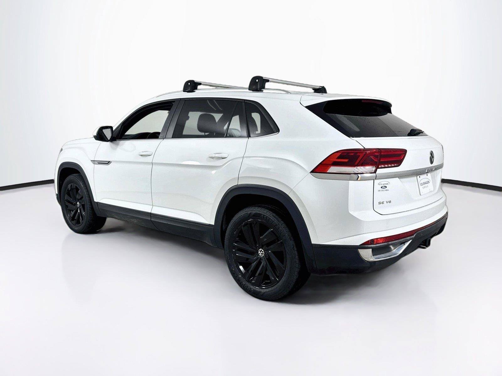 Certified 2023 Volkswagen Atlas Cross Sport SE FWD image 7