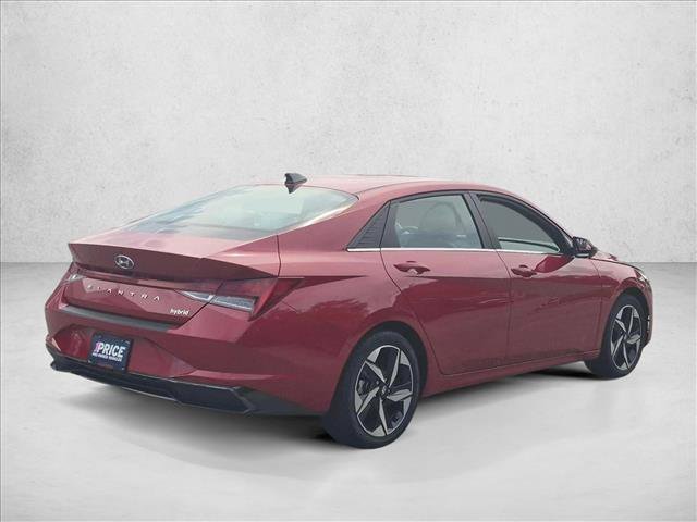 Used 2023 Hyundai Elantra Limited w/ Preferred Accessory Package FWD image 5