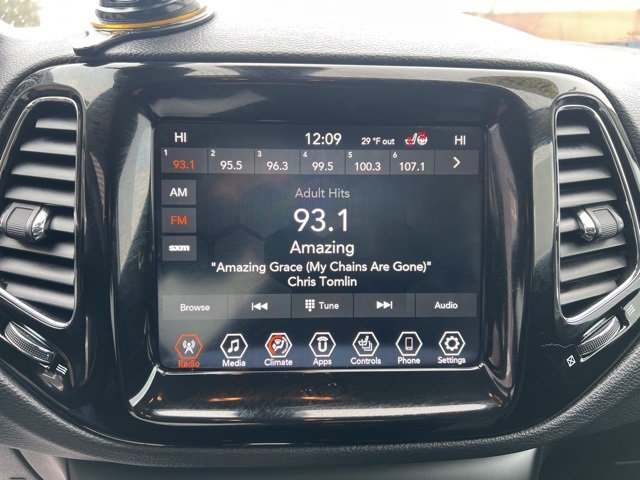 Used 2019 Jeep Compass Limited image 27