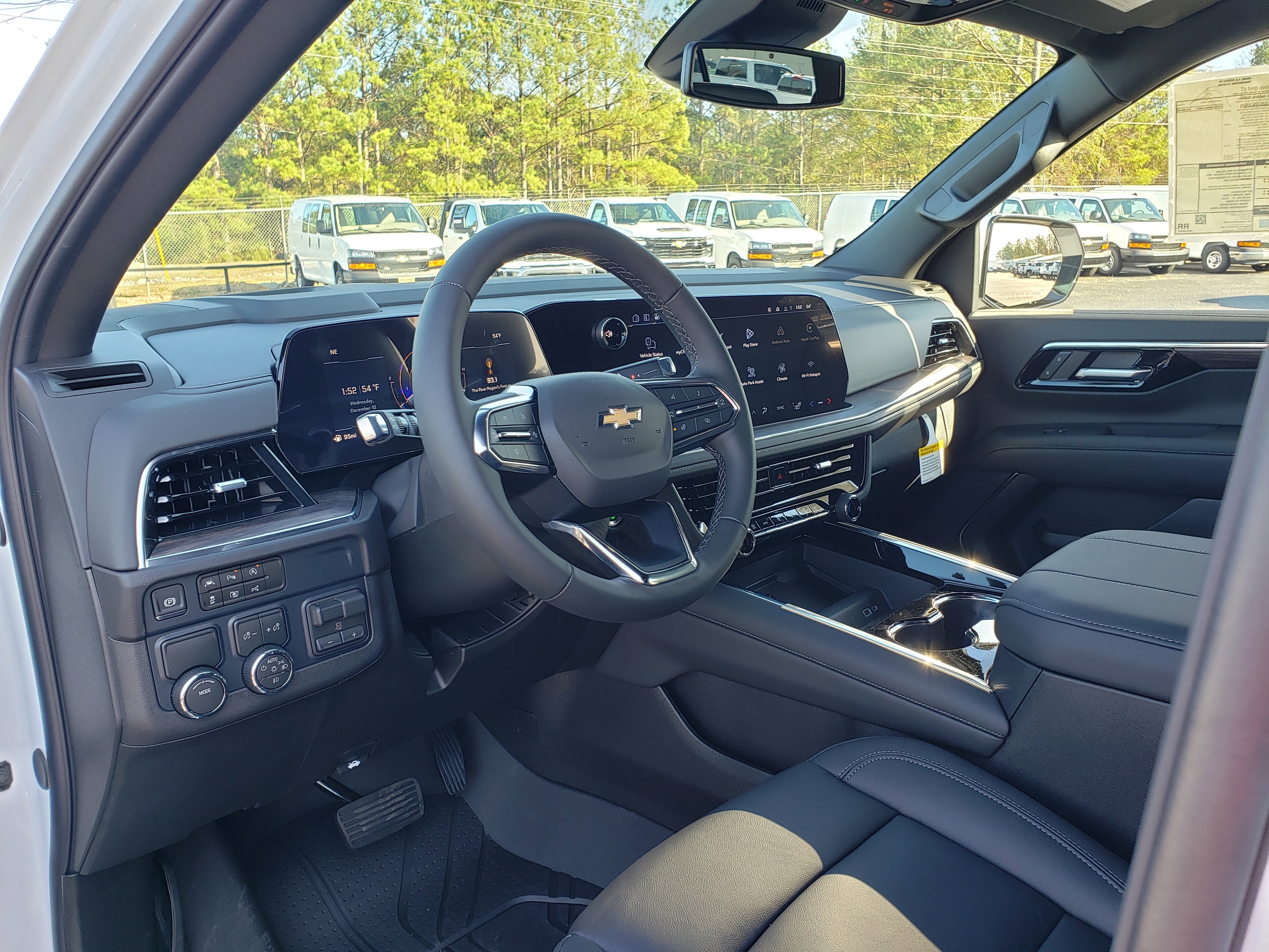 New 2026 Chevrolet Suburban LT w/ Comfort Package image 31