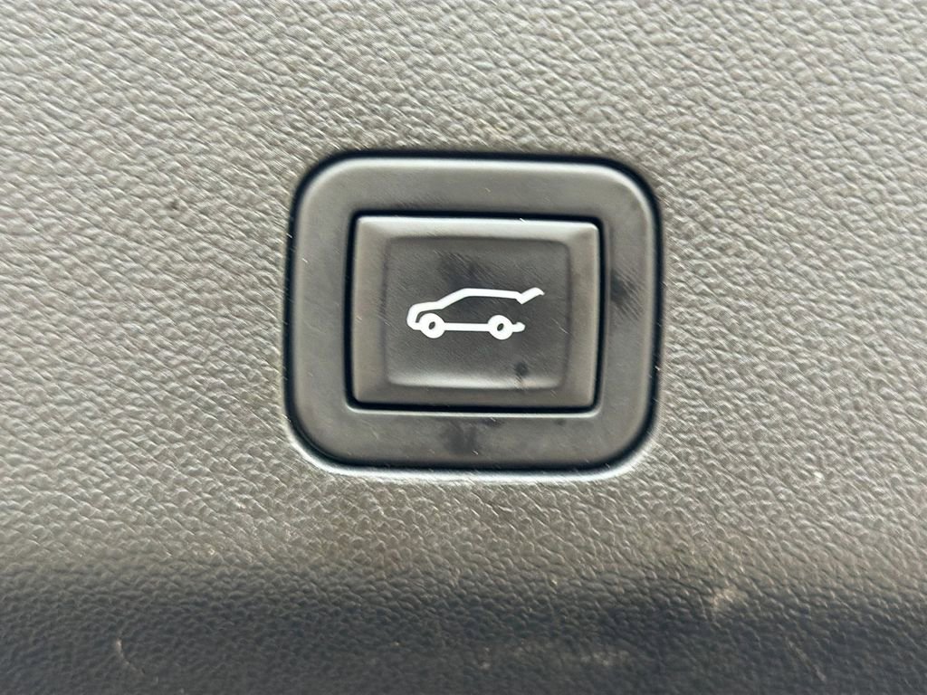 Used 2024 Chevrolet Tahoe LT image 14