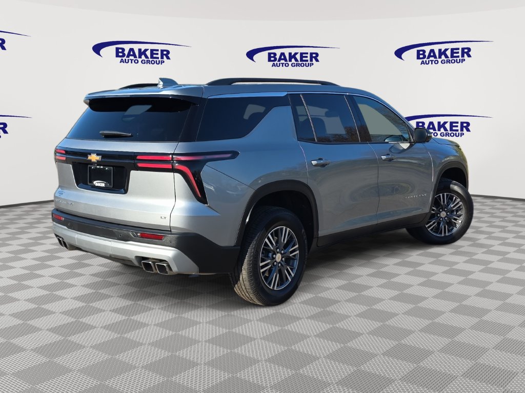 Used 2024 Chevrolet Traverse LT w/ LPO, Floor Liner Package AWD/4WD image 6