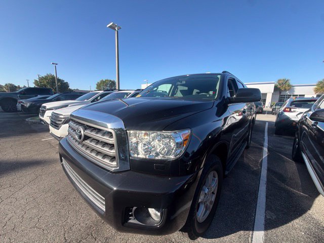 Used 2015 Toyota Sequoia SR5 RWD image 1