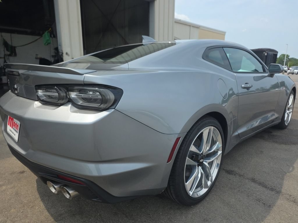 Used 2024 Chevrolet Camaro LT w/ RS Package RWD image 5