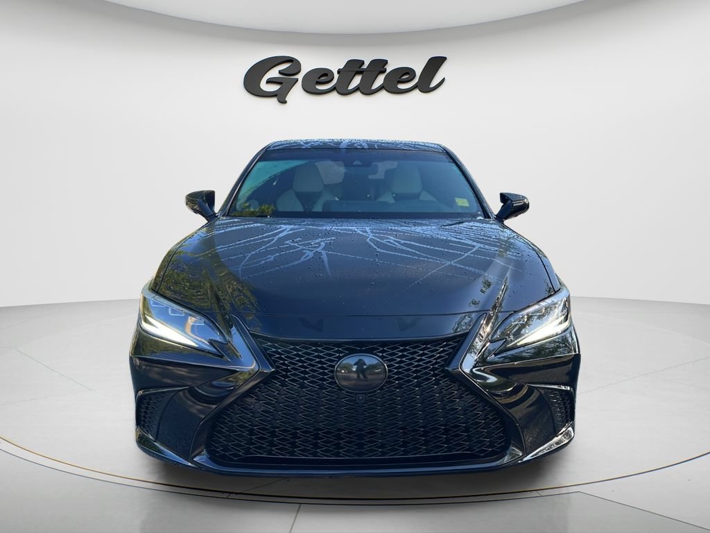 Used 2024 Lexus ES 300h F Sport w/ Accessory Package (Z2) FWD image 2