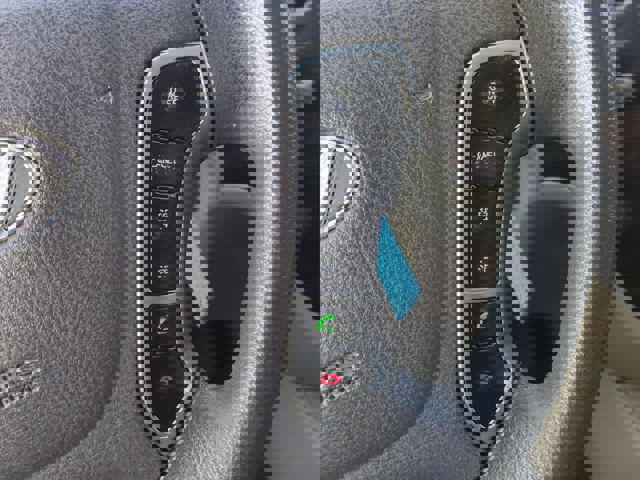 Used 2010 Hyundai Santa Fe GLS image 23