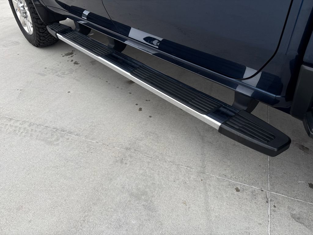 Used 2023 Chevrolet Silverado 2500 LTZ AWD/4WD image 36