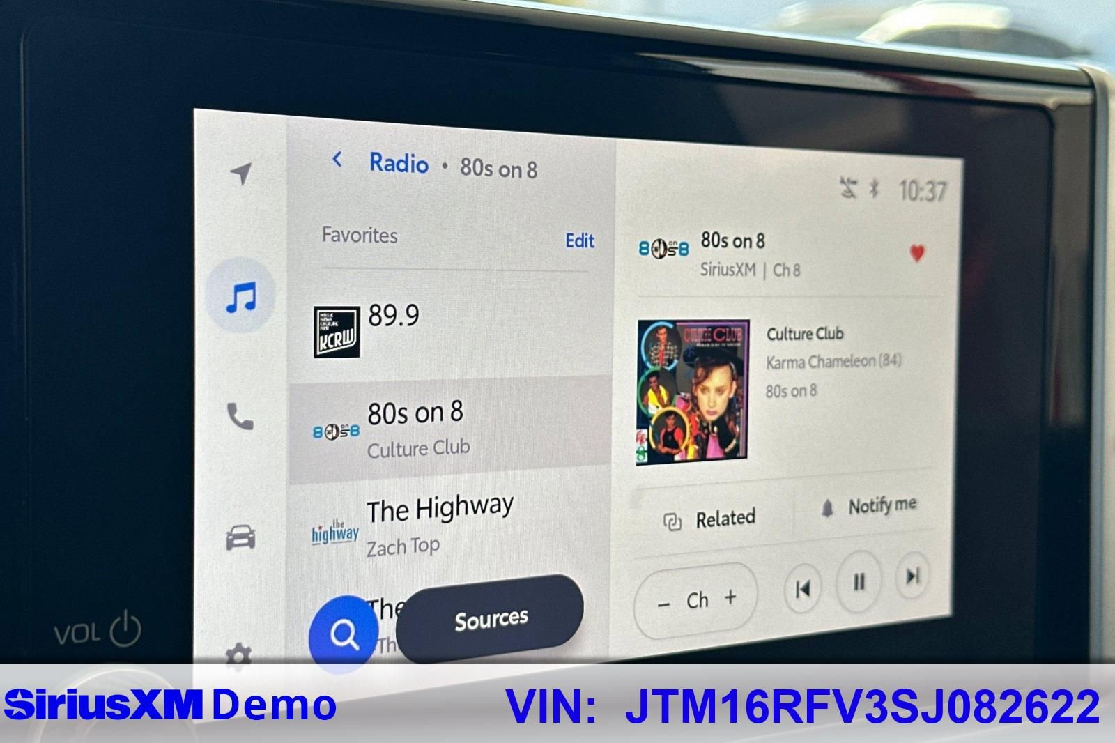 Certified 2025 Toyota RAV4 SE image 29