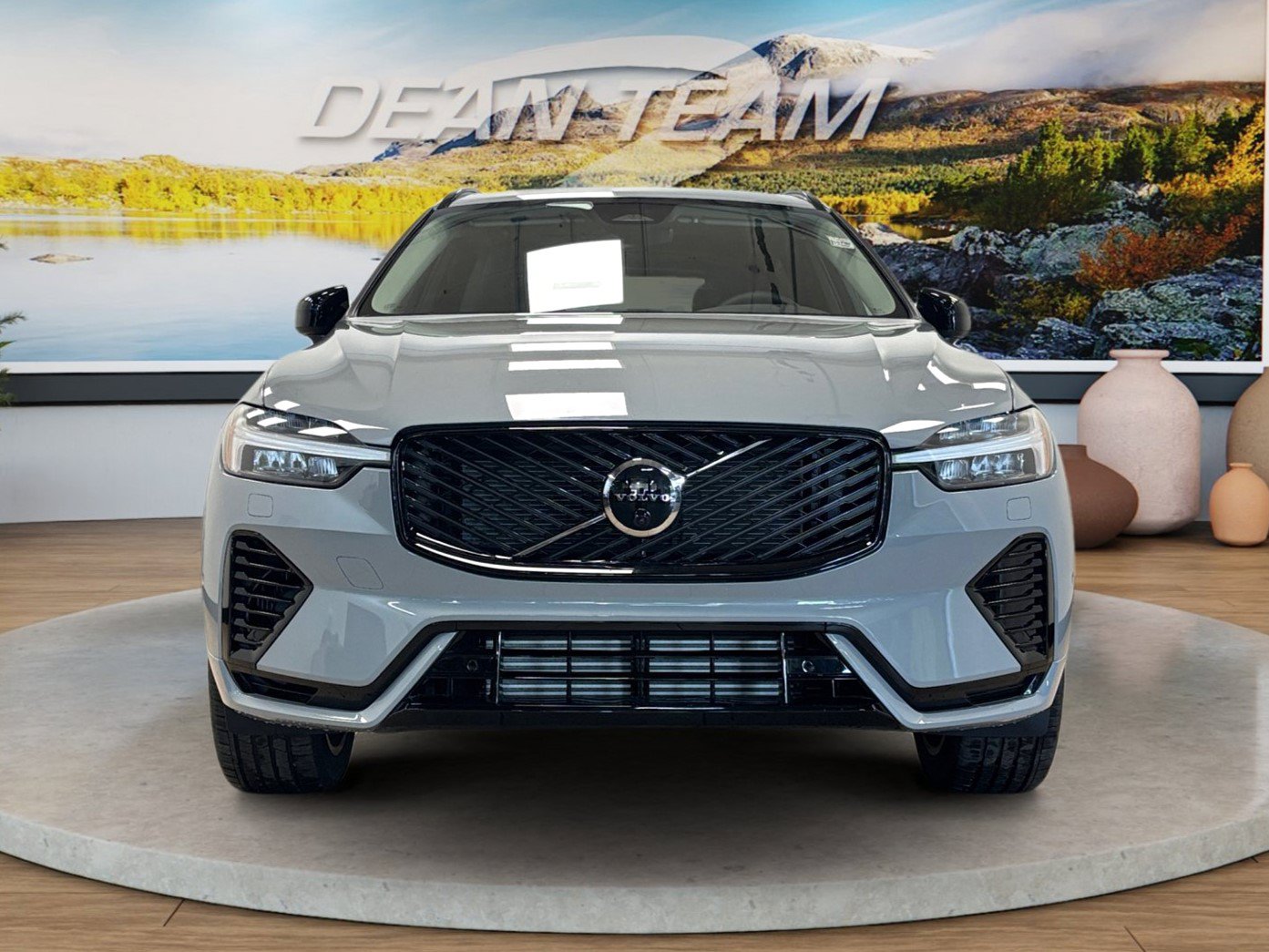 New 2026 Volvo XC60 T8 Plus w/ Protection Package Premier AWD/4WD image 8
