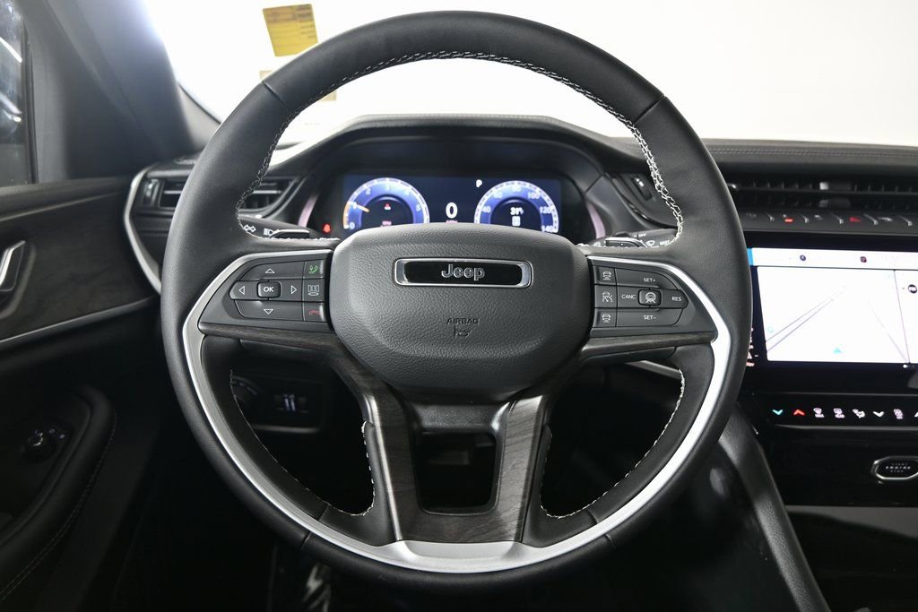 New 2026 Jeep Grand Cherokee Laredo image 32