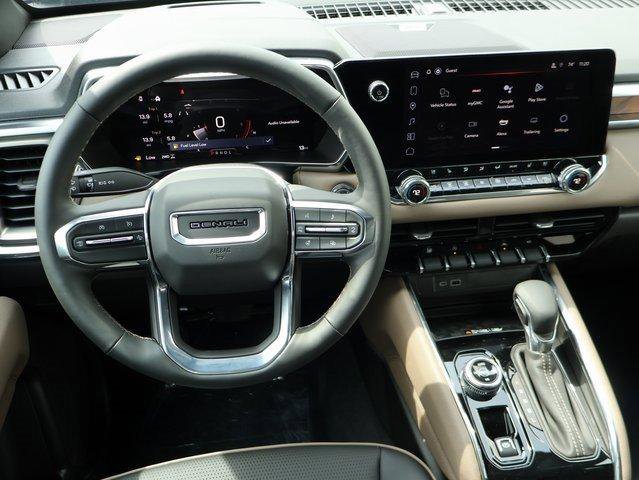 New 2025 GMC Canyon Denali image 17