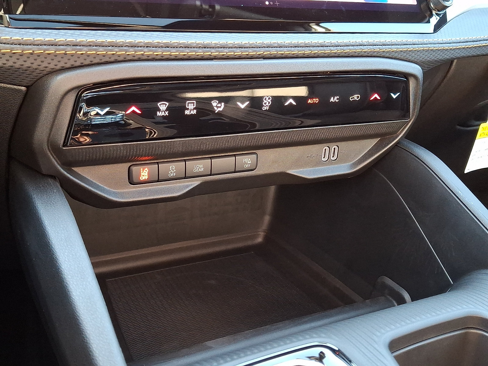 New 2026 Jeep Cherokee Limited AWD/4WD image 11