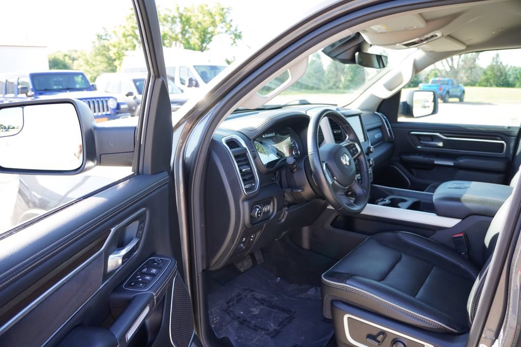Used 2022 RAM 1500 Laramie AWD/4WD image 15