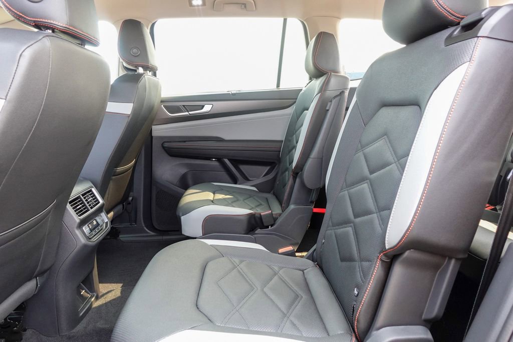 New 2026 Volkswagen Atlas Peak Edition image 29