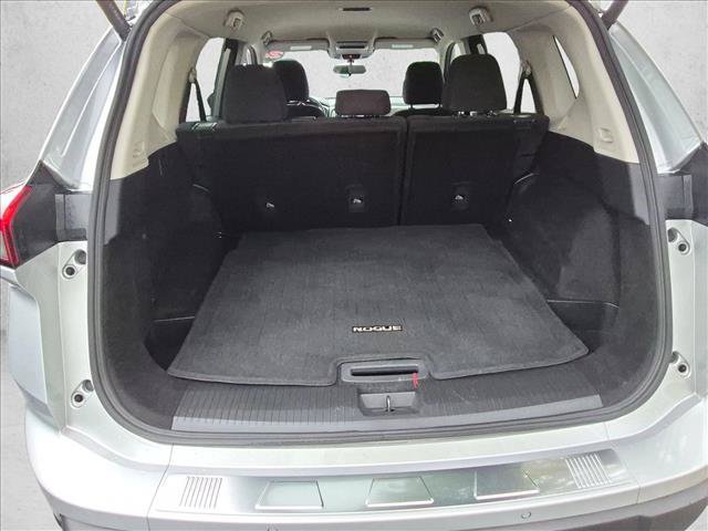 Used 2024 Nissan Rogue SV FWD image 6