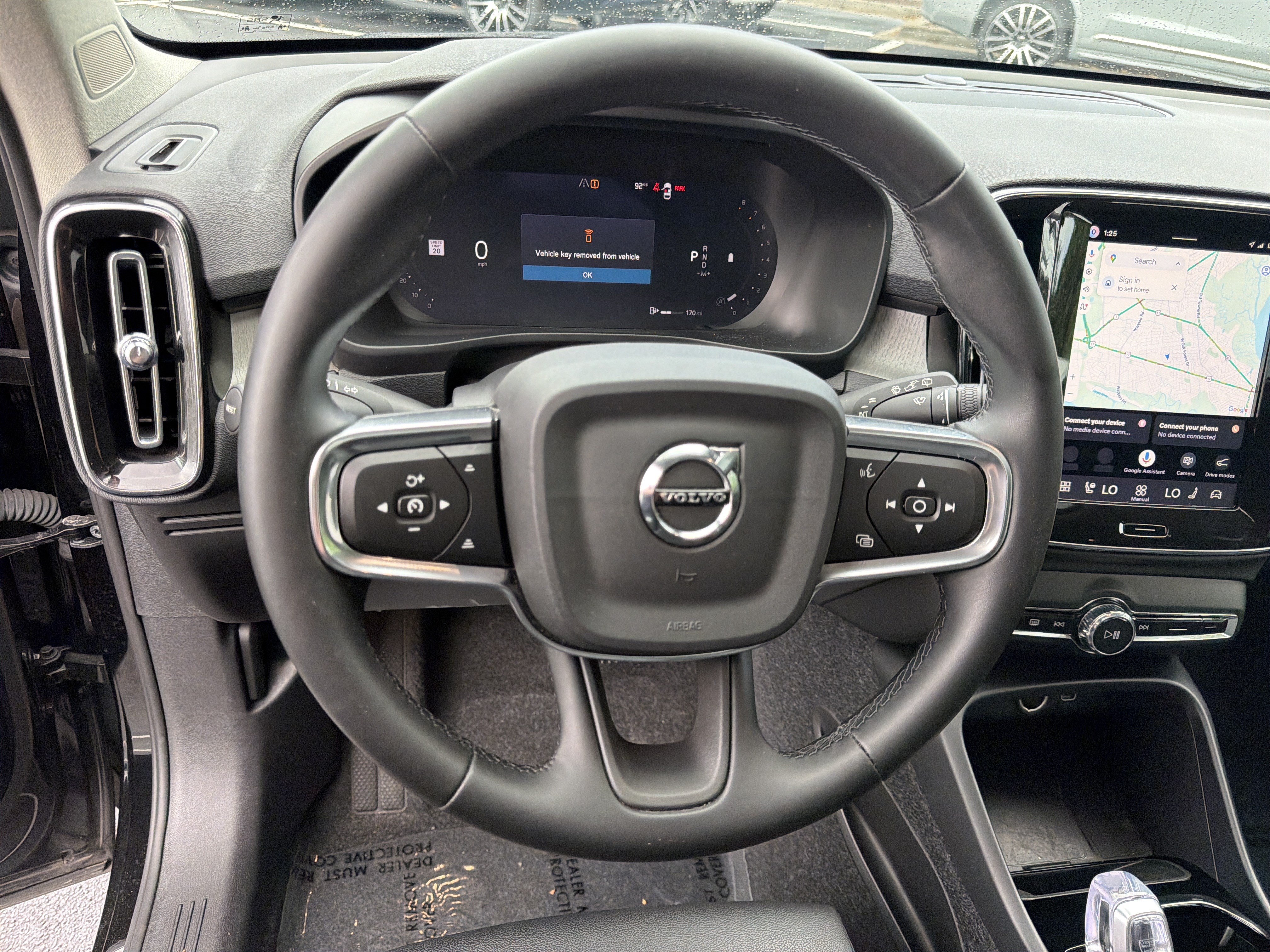 Certified 2026 Volvo XC40 B5 Plus AWD/4WD image 18