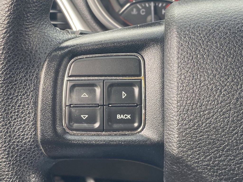Used 2015 Dodge Journey SXT w/ Flexible Seating Group FWD image 23