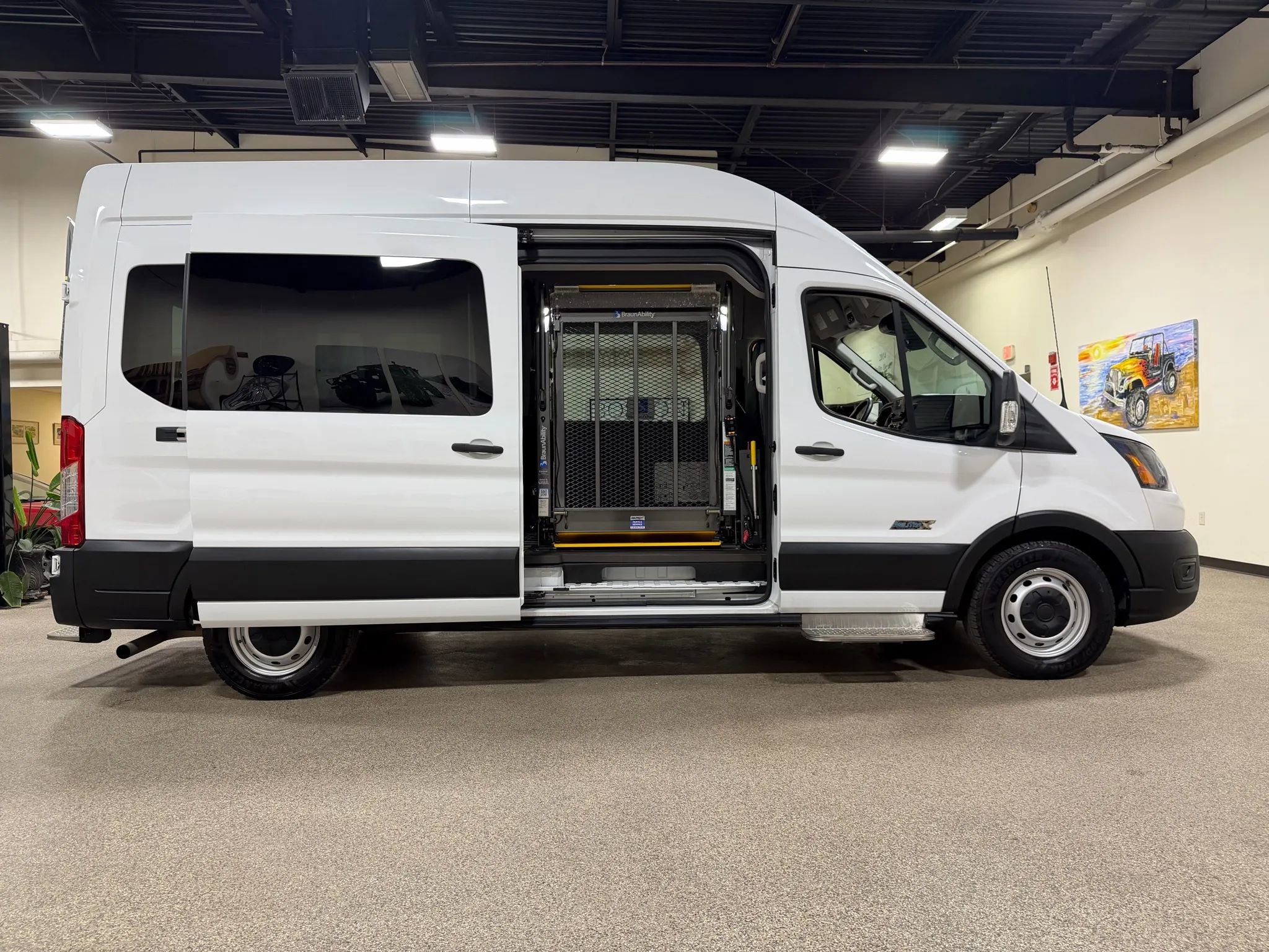 Used 2021 Ford Transit 350 XL RWD image 44