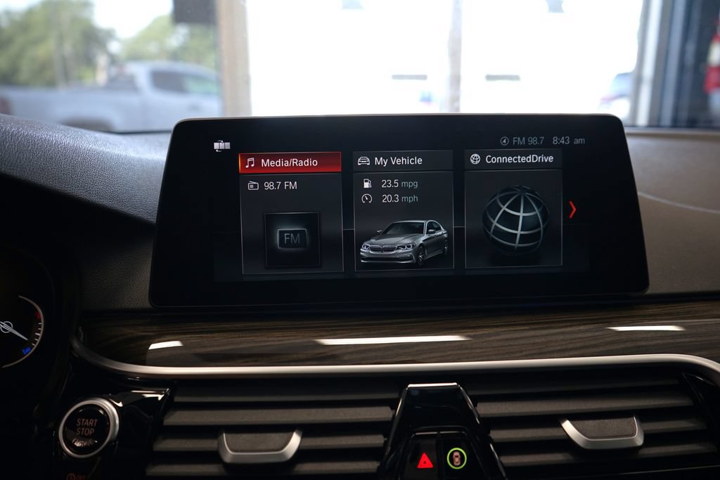 Used 2018 BMW 530i xDrive AWD/4WD image 37