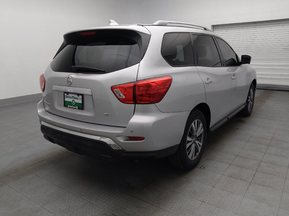 Used 2019 Nissan Pathfinder SL FWD image 9