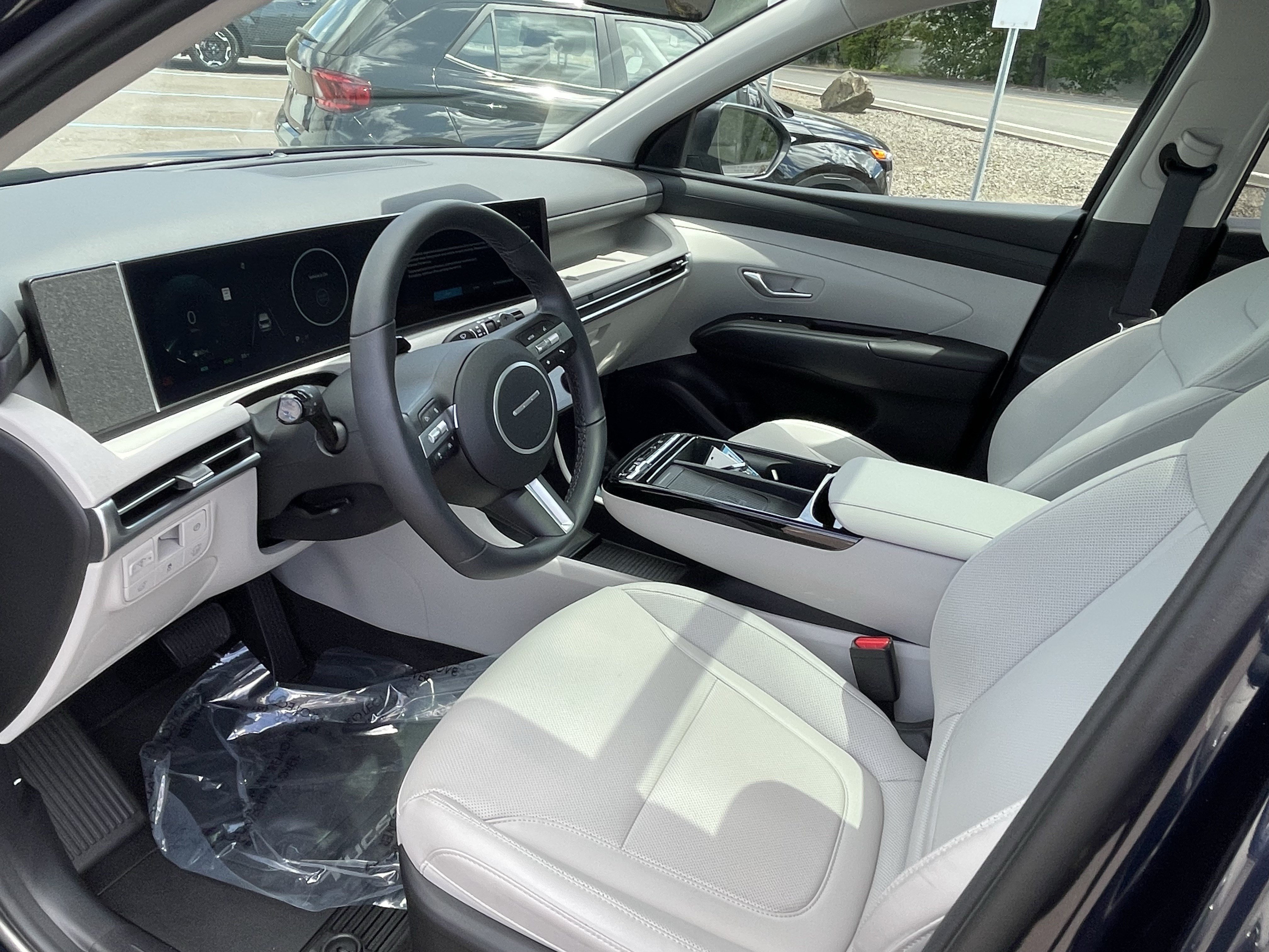 Certified 2025 Hyundai Tucson SEL AWD/4WD image 11