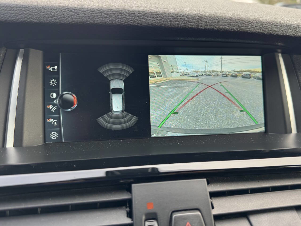 Used 2017 BMW X3 xDrive28i image 16