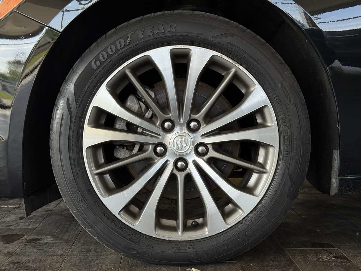 Used 2017 Buick LaCrosse Premium FWD image 22