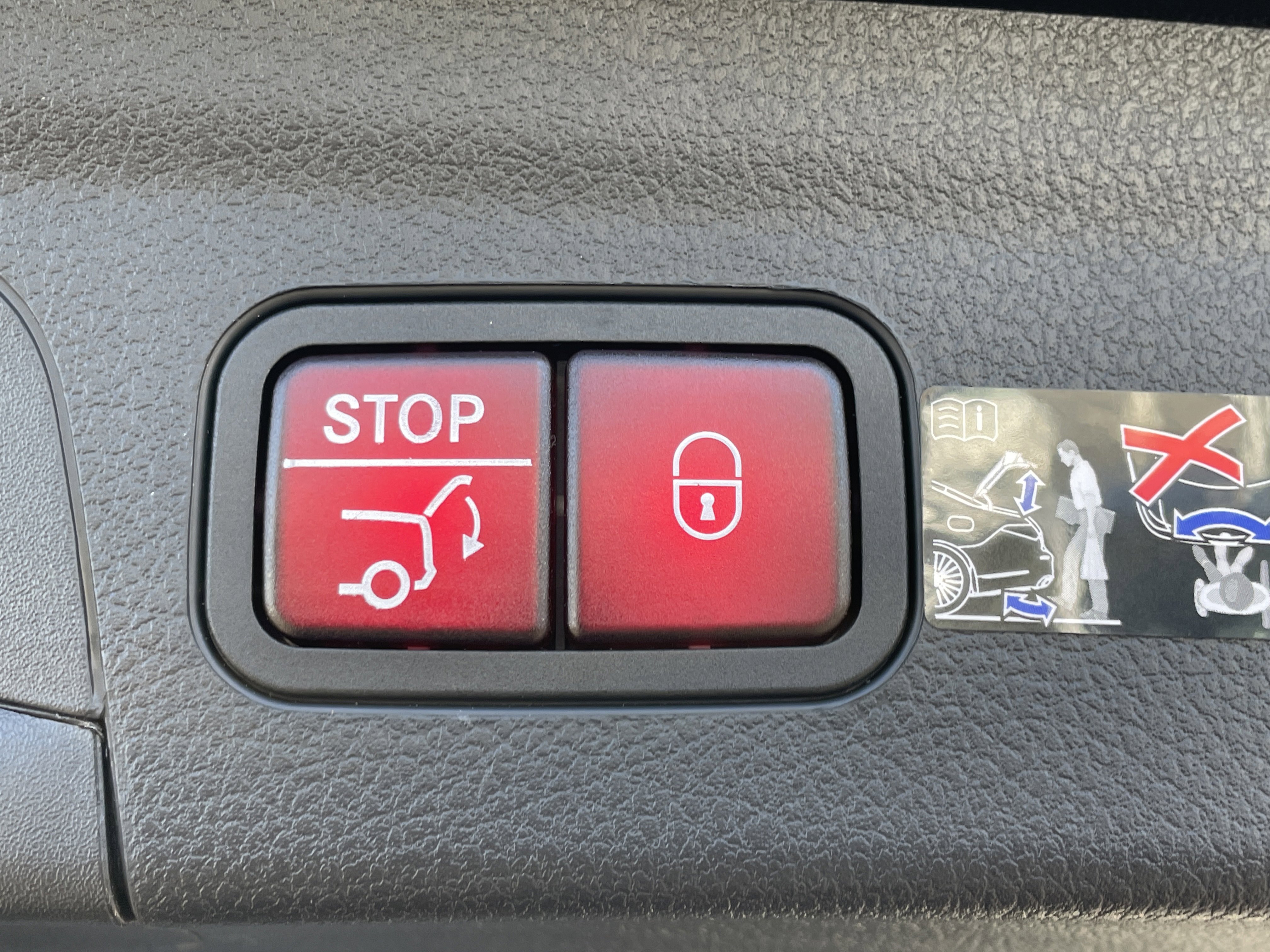 New 2026 Mercedes-Benz GLE 63 AMG S image 11