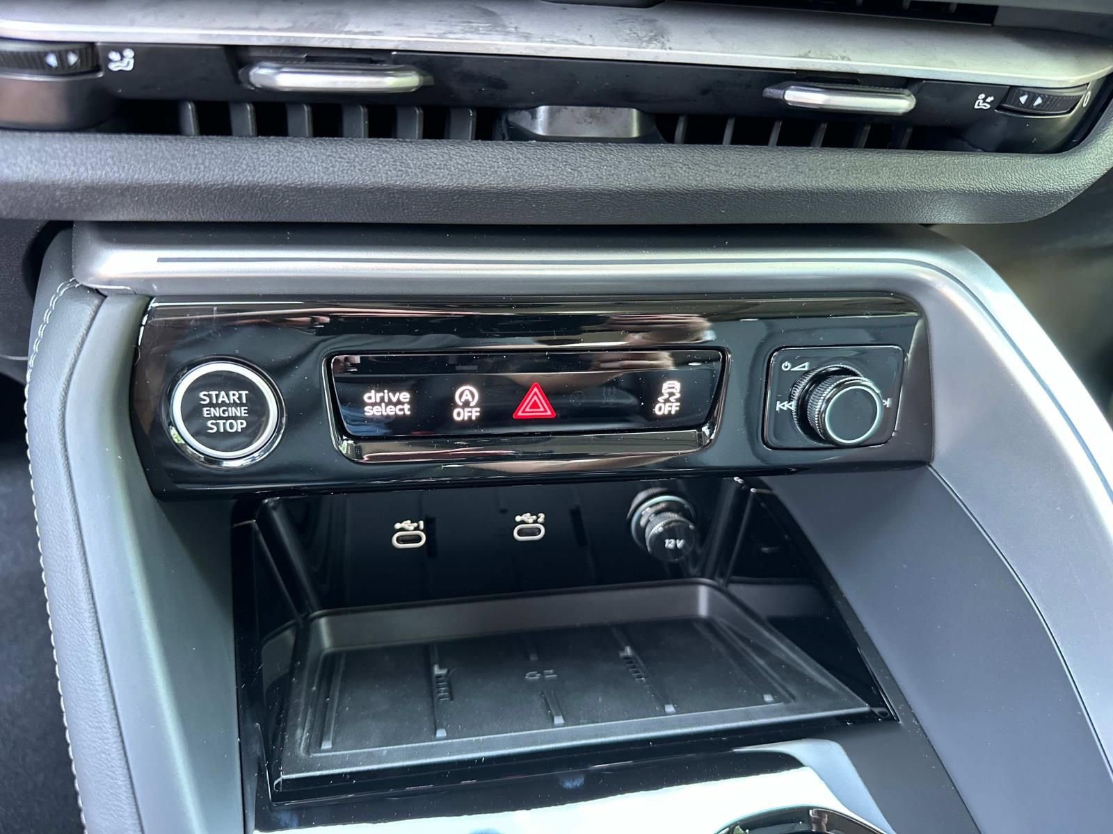 New 2025 Audi Q5 Premium Plus w/ Premium Plus AWD/4WD image 21