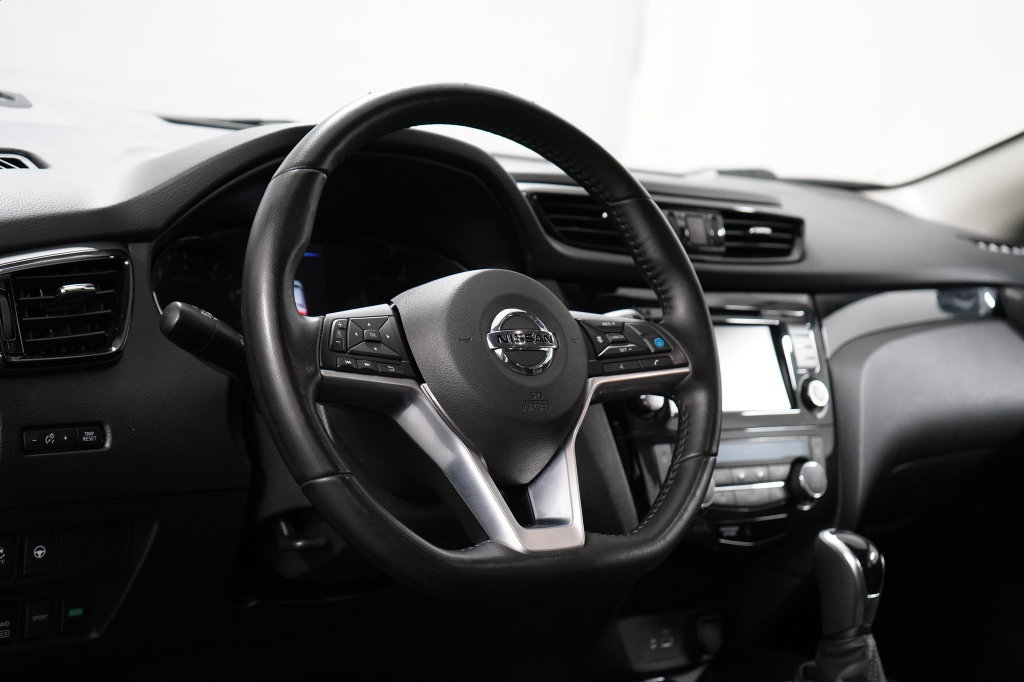 Used 2022 Nissan Rogue Sport SL AWD/4WD image 15