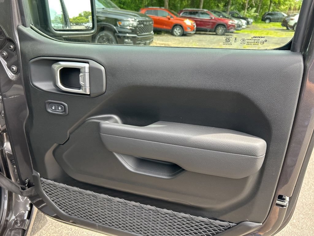 New 2026 Jeep Wrangler Unlimited Sport AWD/4WD image 37