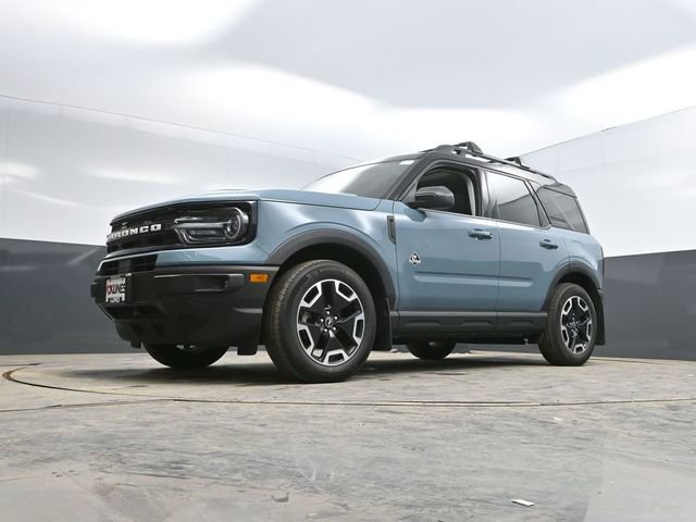 Used 2023 Ford Bronco Sport Outer Banks w/ Tech Package AWD/4WD image 48