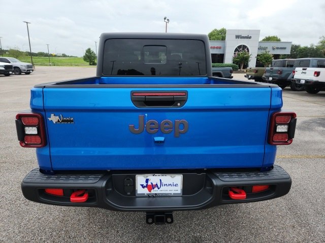 New 2025 Jeep Gladiator Rubicon image 4