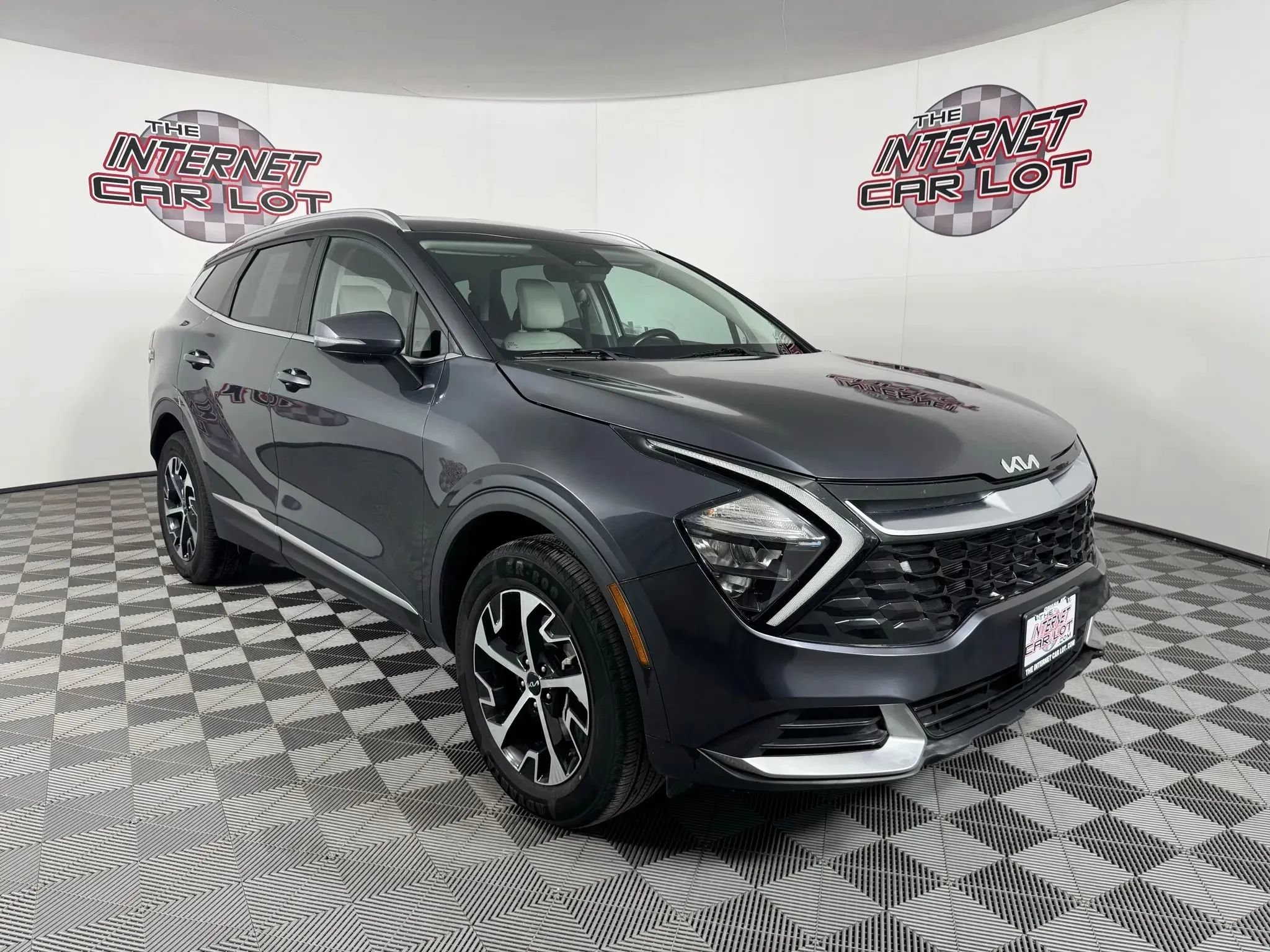 Used 2023 Kia Sportage EX AWD/4WD image 9