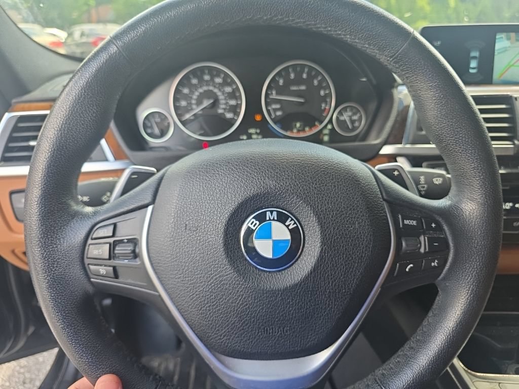 Used 2016 BMW 340i xDrive Sedan AWD/4WD image 16