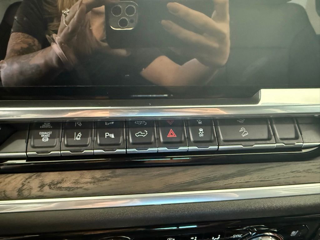 New 2026 GMC Sierra 3500 SLT image 10