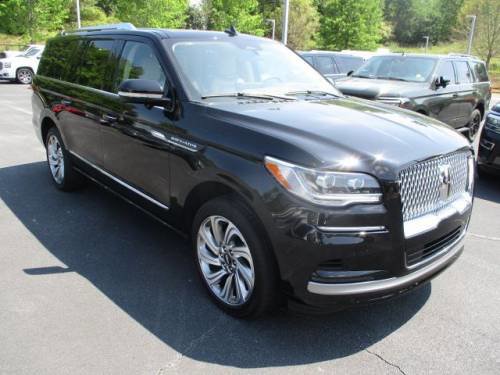 Used 2024 Lincoln Navigator L Reserve image 2