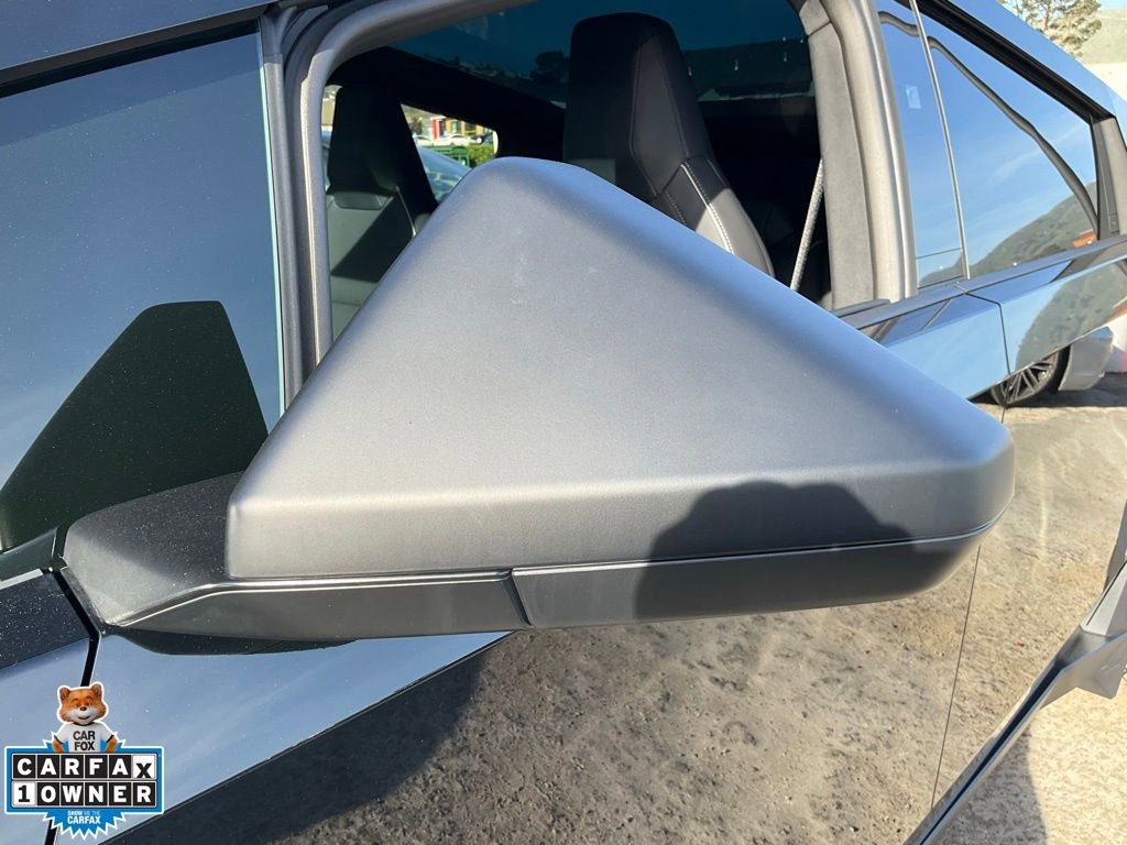 Used 2024 Tesla Cybertruck AWD Crew Cab image 91
