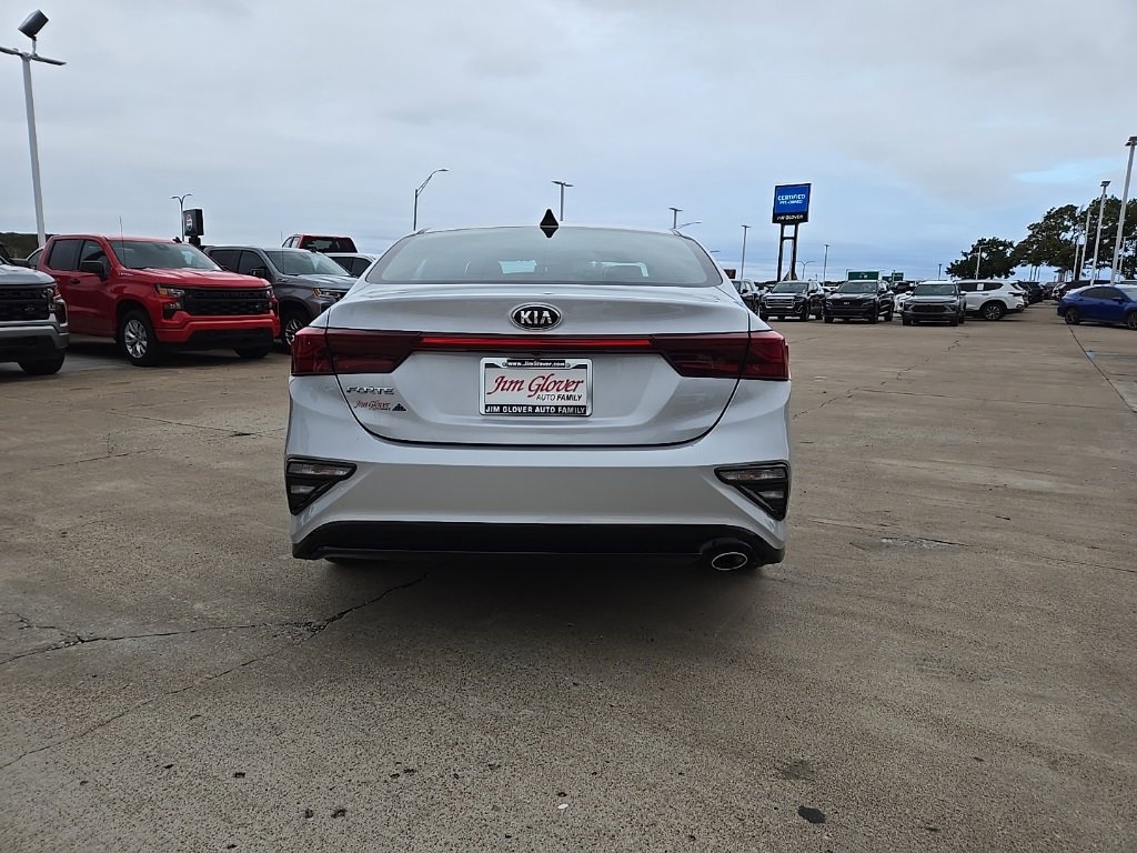 Used 2021 Kia Forte LXS image 4