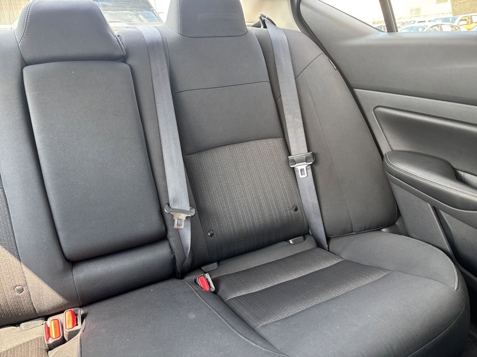 Used 2025 Nissan Altima 2.5 SV FWD image 37