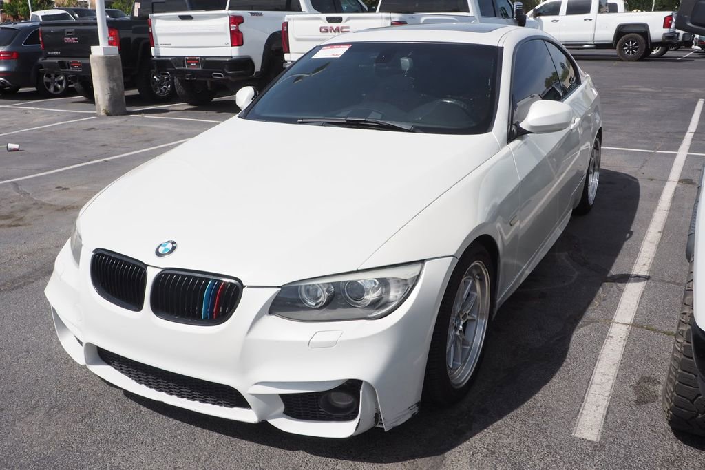 Used 2011 BMW 335i Coupe w/ M Sport Pkg image 2