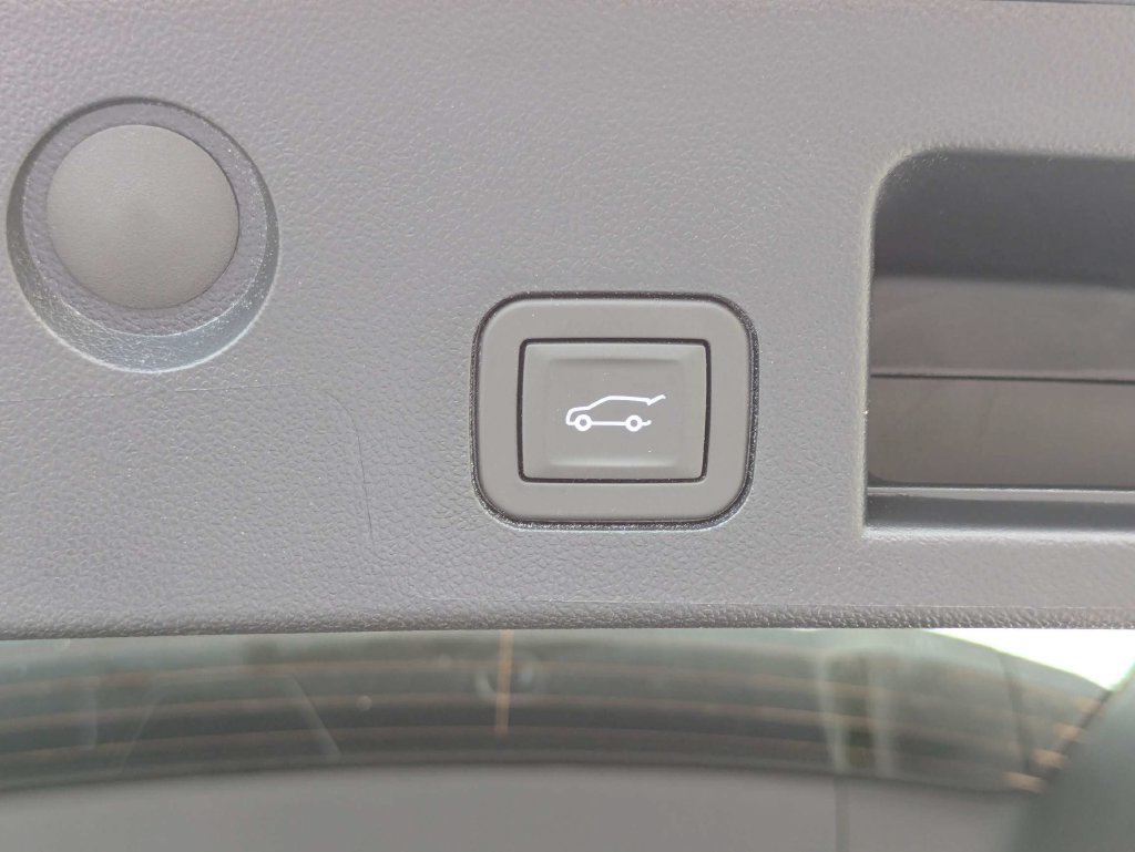 New 2026 Chevrolet Equinox LT w/ Convenience Package II FWD image 14